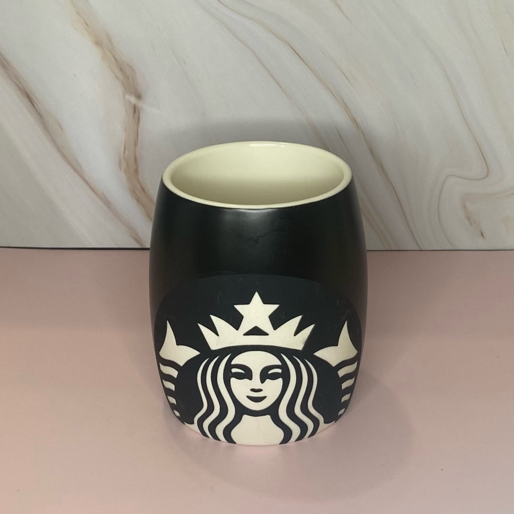 2011 Starbucks Black + Black Matte Mermaid Siren Logo, 16 oz